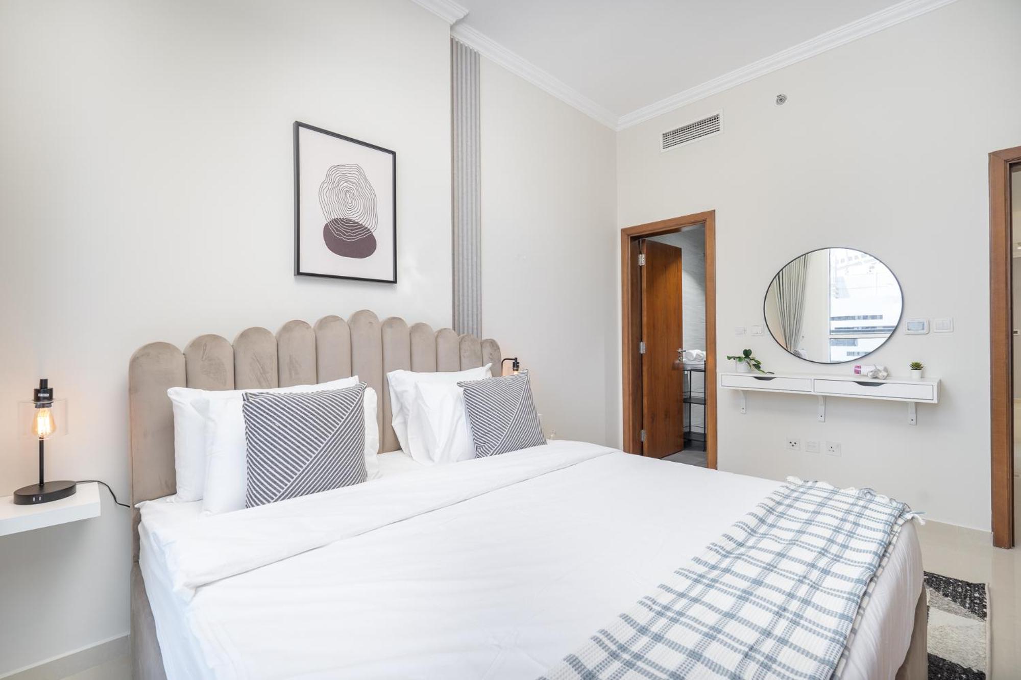 Heaven Crest Vacation Homes Downtown - Studio And 1 Bedroom Suites 2 Minute Walk To Dubai Mall And Burj Khalifa Exterior foto